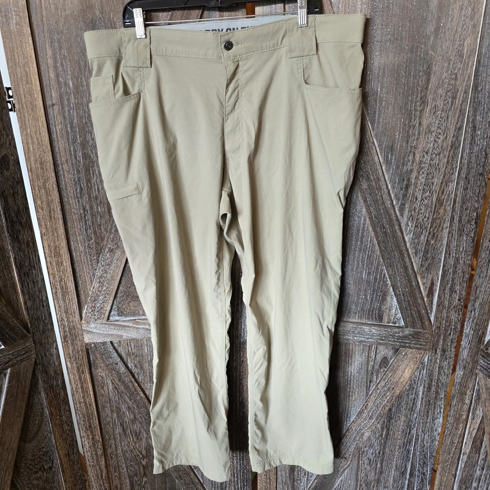 Duluth Trading Co. Pants Mens Size 40 x 30 Beige Relaxed Fit Flex Dry on the Fly